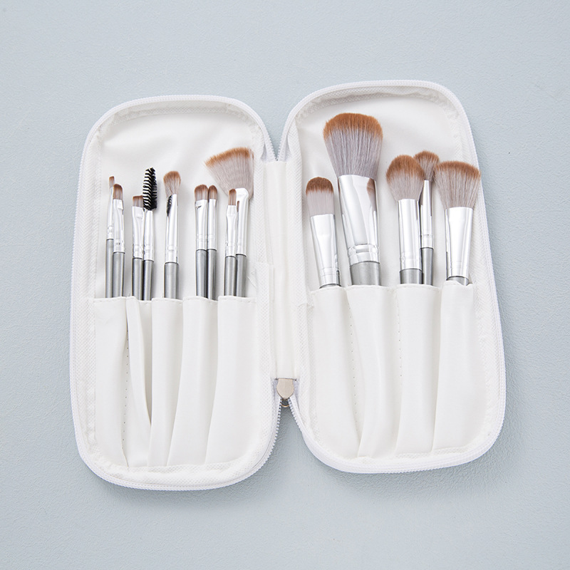 1 Set Unisex Makeup Brush With A White Makeup Bag 